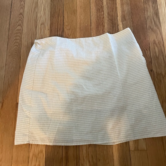 Urban outfitters yellow and white side buttons Gingham skirt - Picture 4 of 4